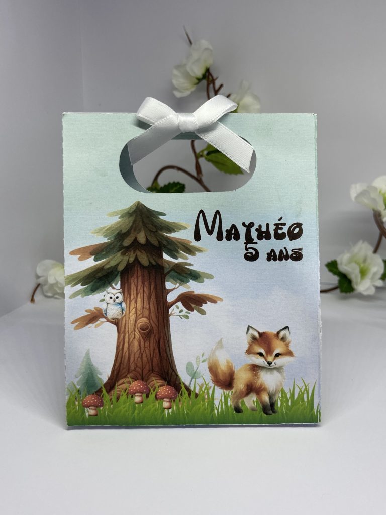 Sac à garnir personnalisé sur le thème de la forêt : une manière unique de créer une atmosphère naturelle et mémorable pour vos cadeaux ou événements spéciaux.