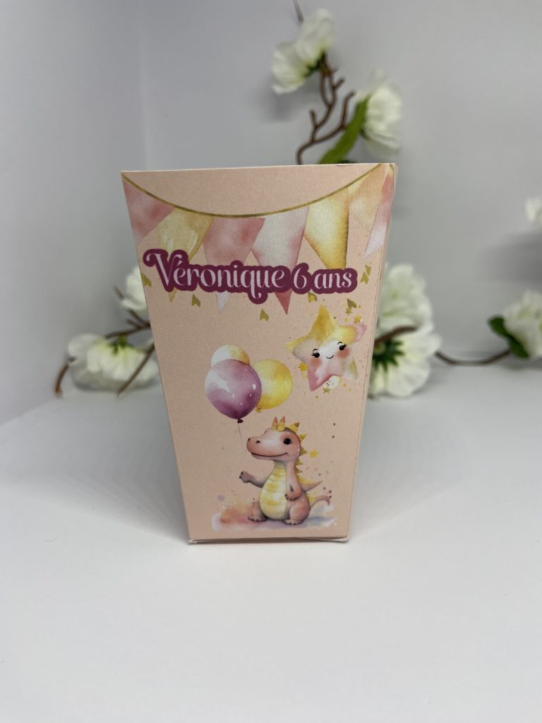 Boîte à pop-corn personnalisée, idéale également pour y mettre simplement des friandises.